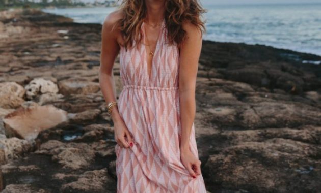 Maxi Dresses to Wear to a Beach Wedding