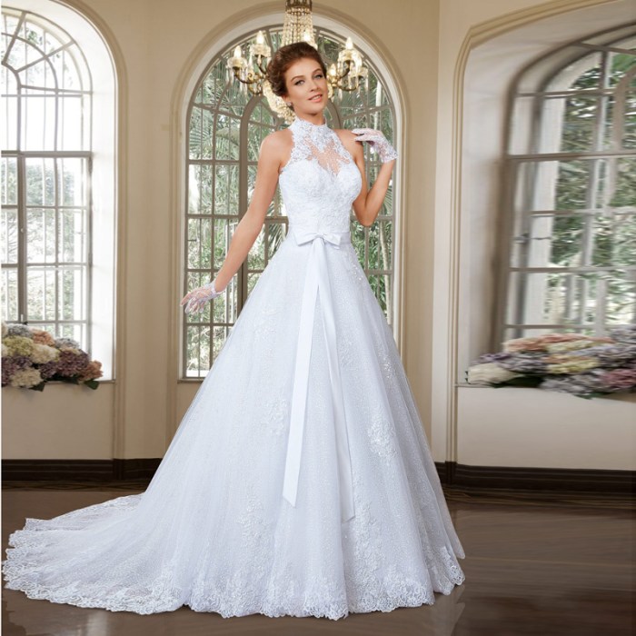 Wedding dresses halter neck